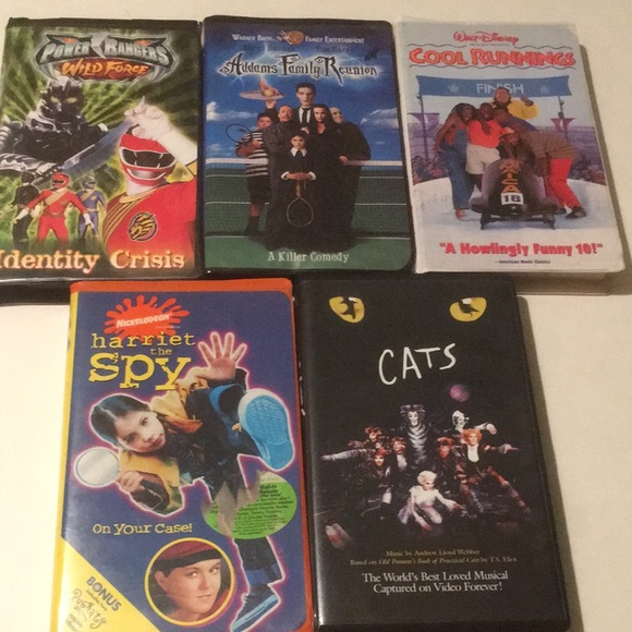 Addams Family Reunion, Space Jam & more Movies on VHS - Picture 2 of 3